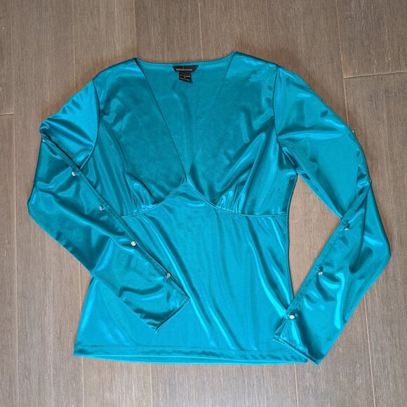 Moda International, Satin Statement Sleeve V Neck Blouse, Emerald Green, Sz M - Picture 8 of 8